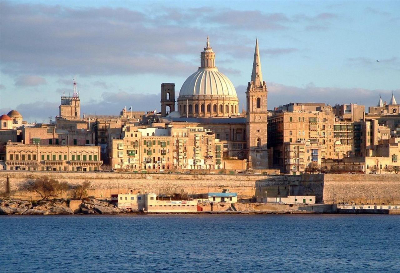 Seafront Lux Apart Inc Pool, Upmarket Area Sliema Ngoại thất bức ảnh
